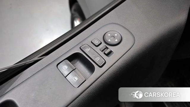 Hyundai Staria 2021 Серебряный из Кореи, фото 5