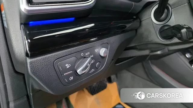 Audi Q5 (FY) 2022 Серый из Кореи, фото 5