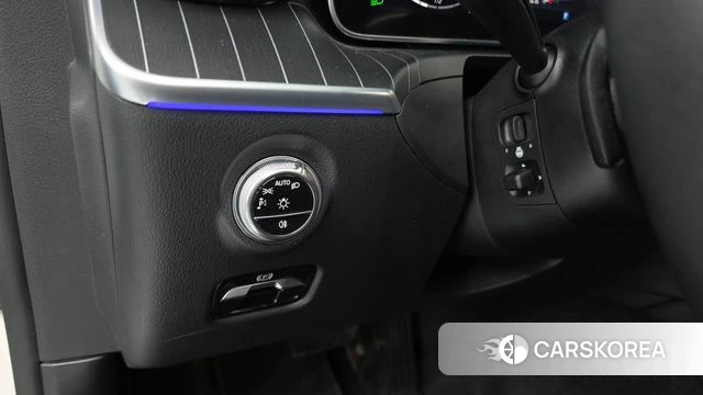 Mercedes-Benz C-Class W206 2022 Белый из Кореи, фото 5