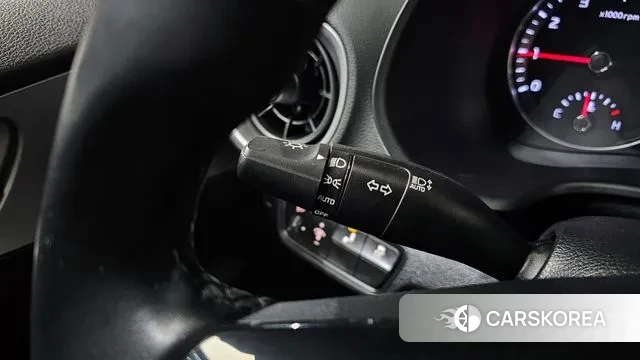 Kia The New K3 2nd generation 2021 Белый из Кореи, фото 5