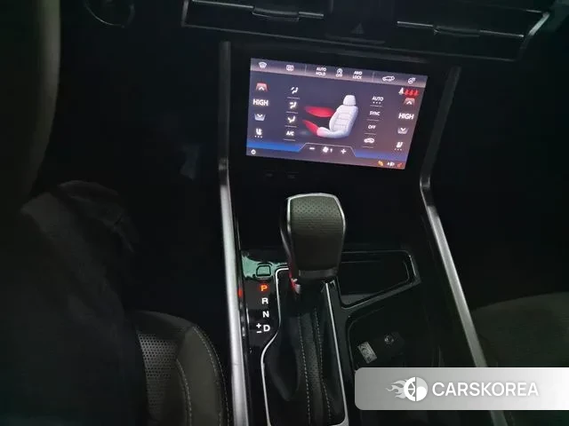 Ssangyong Torres 2023 Темно-зеленый из Кореи, фото 5