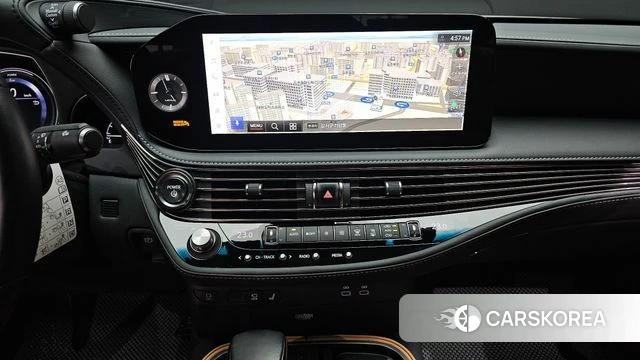 Lexus LS500h 5th generation 2023 Серебристо-серый из Кореи, фото 5