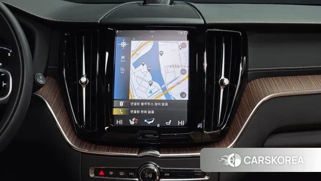 Volvo XC60 second Generation 2021 Белый из Кореи, фото 5