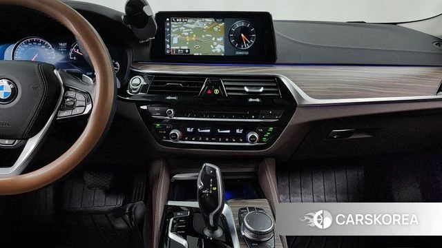 BMW 5 Series (G30) 2018 Черный из Кореи, фото 5