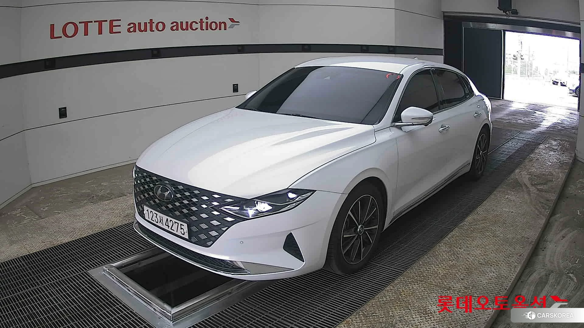 Hyundai Grandeur 2020 White cream (optional) из Кореи, фото 5