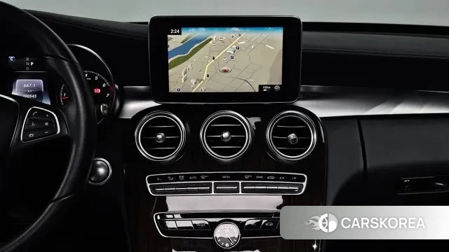 Mercedes-Benz C-Class W205 2018 Серебряный из Кореи, фото 5