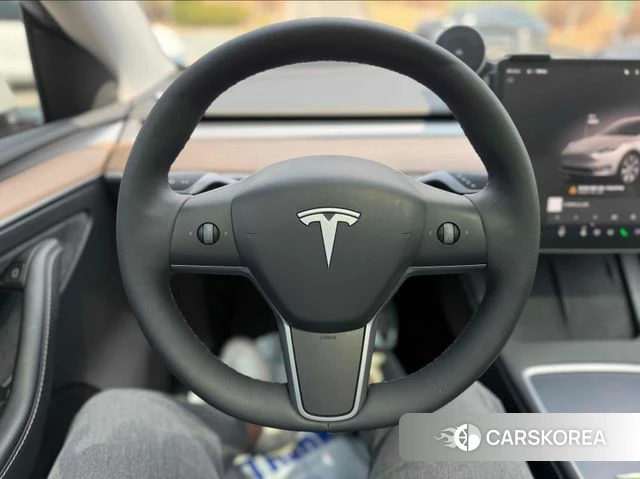 Tesla Model Y 2023 Белый из Кореи, фото 5