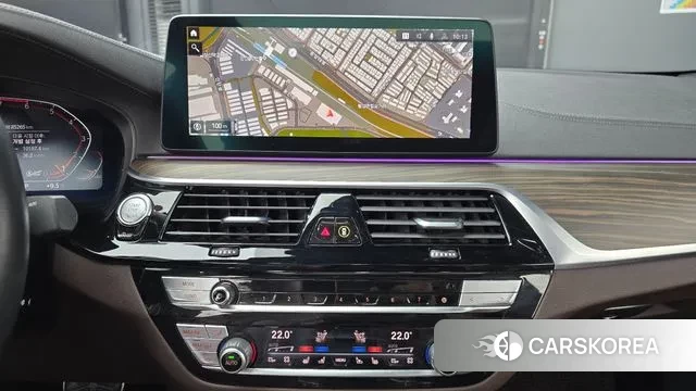 BMW 5 Series (G30) 2020 Белый из Кореи, фото 5