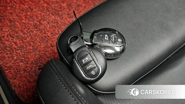 Mini Cooper Countryman 2019 Красный из Кореи, фото 5