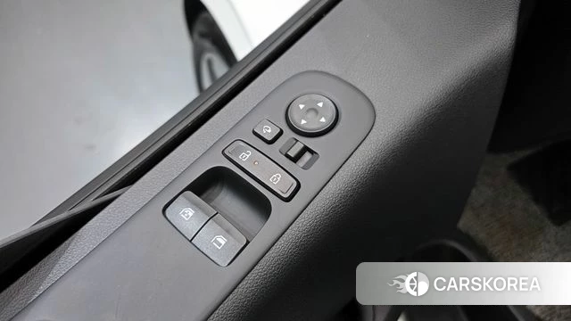 Hyundai Staria 2025 Белый из Кореи, фото 5