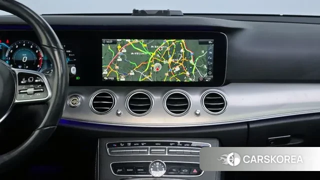 Mercedes-Benz E-Class W213 2019 Белый из Кореи, фото 5