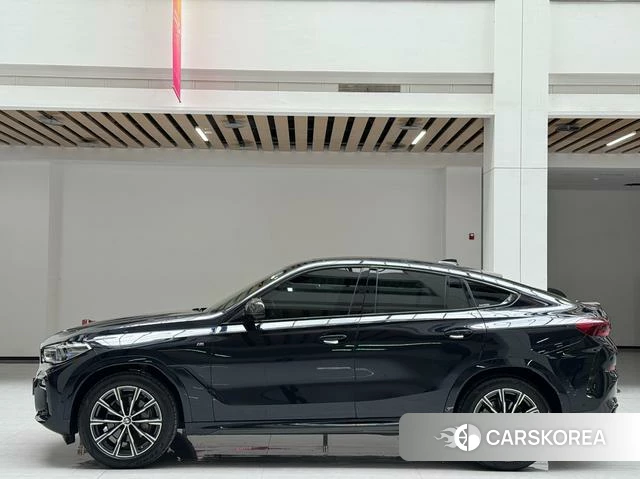 BMW X6 2021 Черный из Китая, фото 5