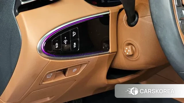 Genesis GV70 2023 Белый из Кореи, фото 5