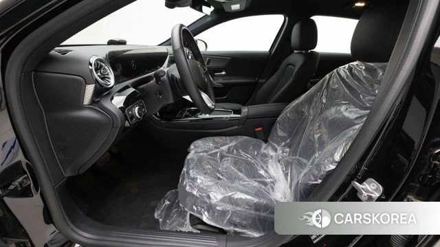 Mercedes-Benz A-Class W177 2024 Черный из Кореи, фото 5
