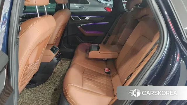 Audi A6 (C8) 2023 Синий из Кореи, фото 5