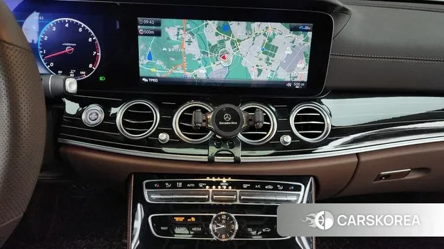 Mercedes-Benz E-Class W213 2020 Белый из Кореи, фото 5