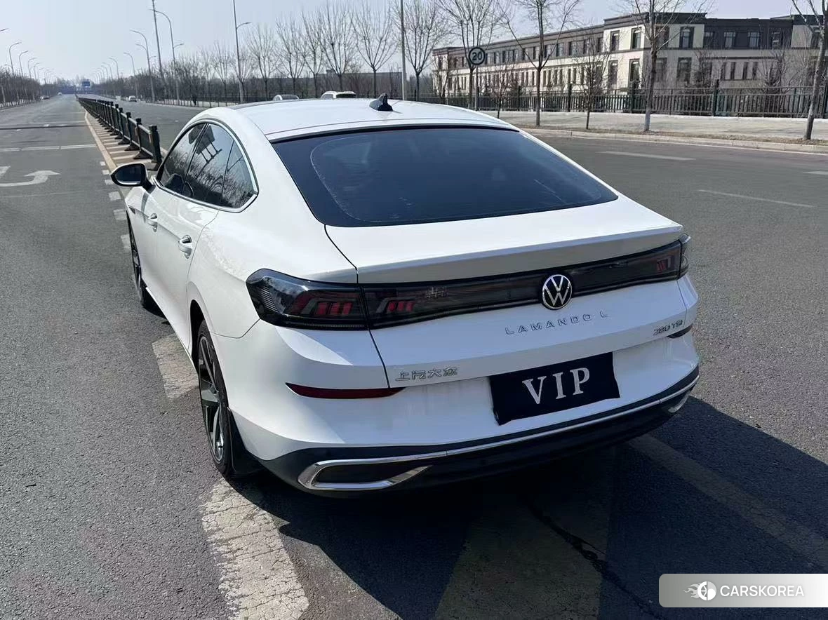 Volkswagen Lingdu 2022 Белый из Китая, фото 5