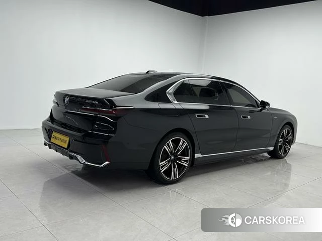 BMW i7 2023 Черный из Китая, фото 5