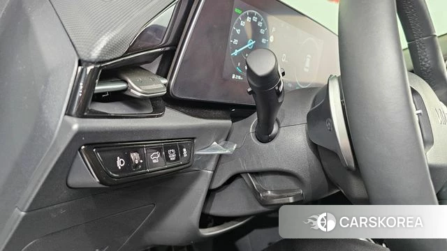 Kia Di Ol Nu Niro 2024 Белый из Кореи, фото 5