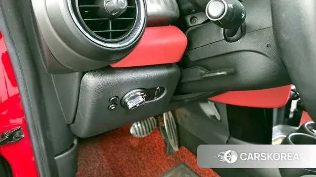 Mini Cooper S 2018 Красный из Кореи, фото 5