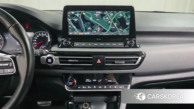 Kia Seltos 2022 Белый из Кореи, фото 5