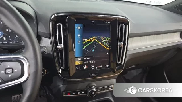 Volvo XC40 2021 Черный из Кореи, фото 5