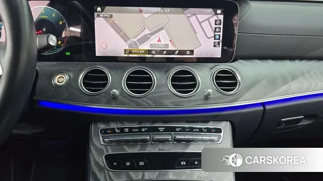 Mercedes-Benz E-Class W213 2022 Черный из Кореи, фото 5