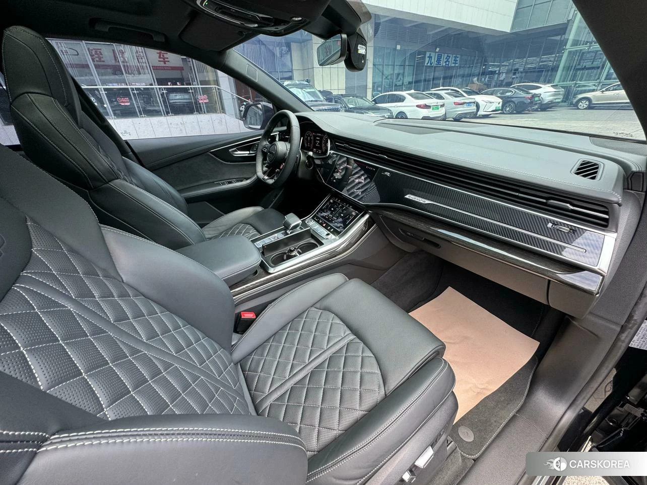 Audi Q8 2020 Черный из Китая, фото 5