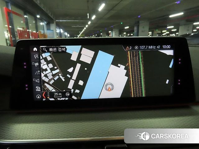 BMW 5 Series (G30) 2018 Серебристо-серый из Кореи, фото 5