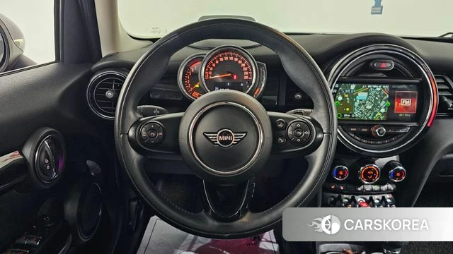 Mini Cooper 2018 Жемчужный цвет из Кореи, фото 5