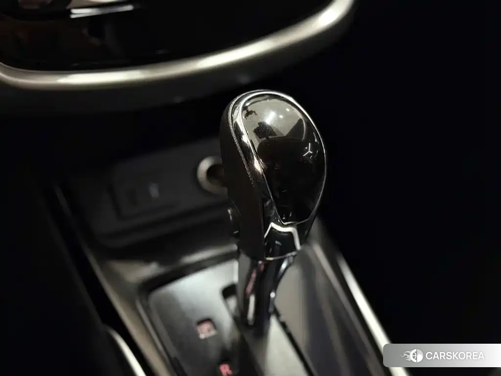Nissan Tiida 2022 Белый из Китая, фото 5