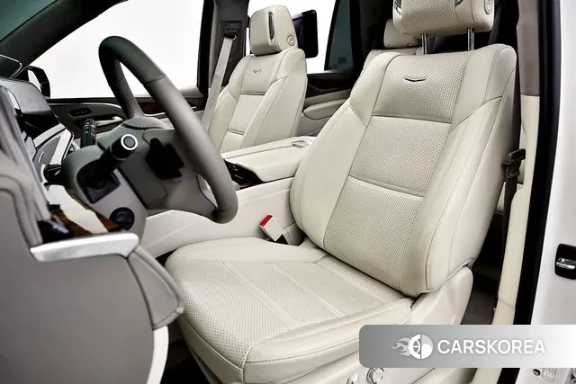 Cadillac Escalade 5th Generation 2023 Белый из Кореи, фото 5