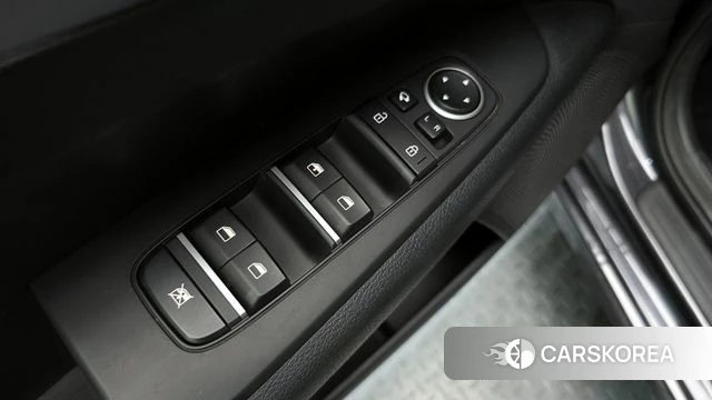 Kia The New K3 2nd generation 2022 Серый из Кореи, фото 5