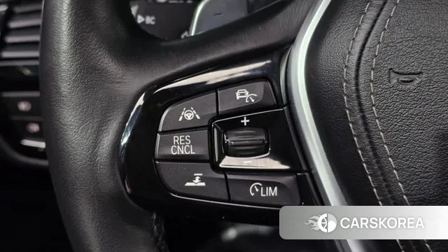 BMW 5 Series (G30) 2018 Белый из Кореи, фото 5