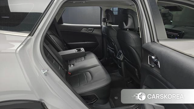 Kia The New Sportage 5th Generation Hybrid 2025 Серебристо-серый из Кореи, фото 5