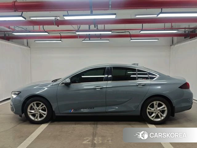 Buick Regal 2023 Темно-серый из Китая, фото 5