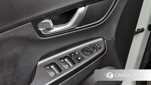 Hyundai The New Kona 2021 Серебристо-серый из Кореи, фото 5