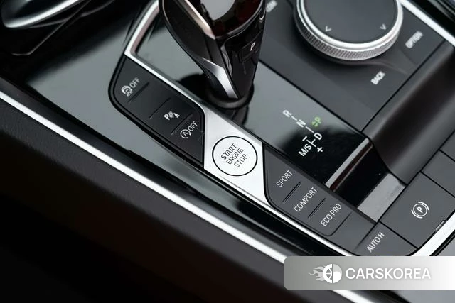 BMW Z4 2024 Серебристо-серый из Китая, фото 5
