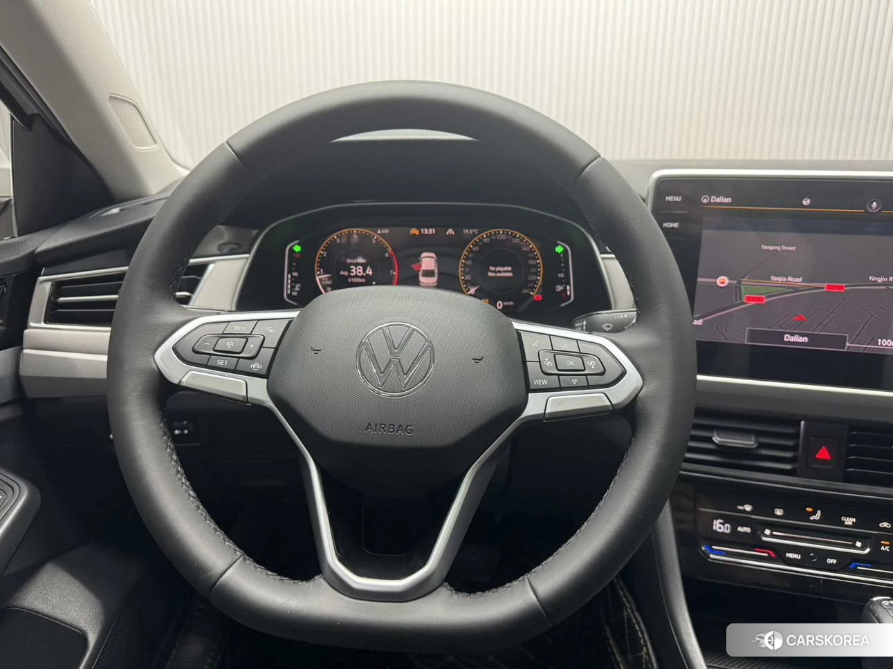 Volkswagen Bora 2022 Белый из Китая, фото 5