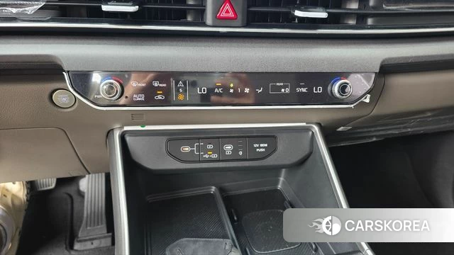 Kia The New Carnival 4th Generation 2025 Белый из Кореи, фото 5