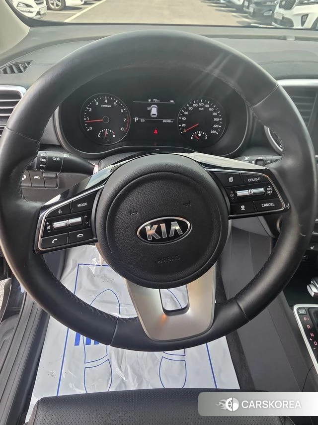 Kia Sportage The Bold 2021 Черный из Кореи, фото 5