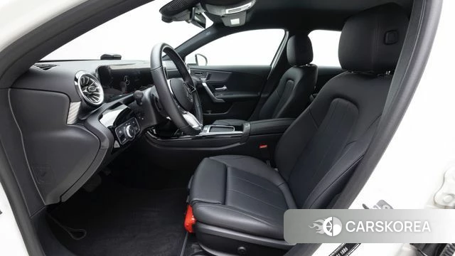Mercedes-Benz A-Class W177 2025 Белый из Кореи, фото 5