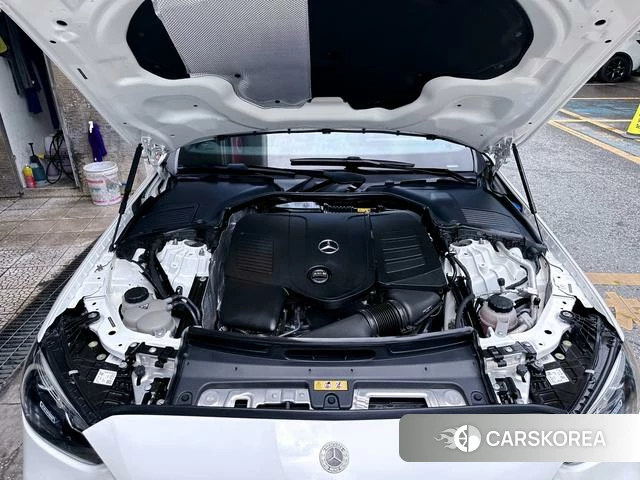 Mercedes-Benz Class C 2022 Белый из Китая, фото 5