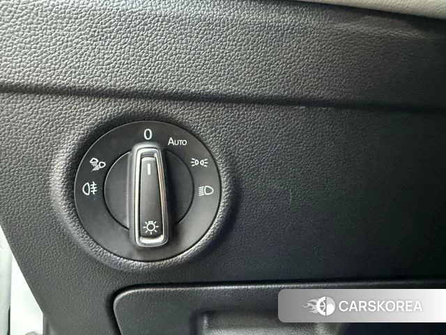 Volkswagen Tiguan L 2023 Серебристо-серый из Китая, фото 5