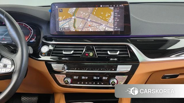 BMW 5 Series (G30) 2022 Черный из Кореи, фото 5