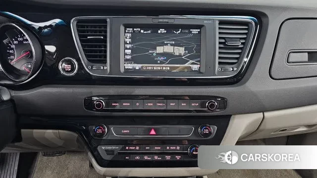 Kia All New Carnival 2018 Белый из Кореи, фото 5