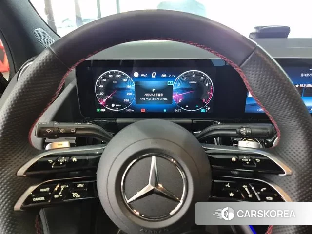 Mercedes-Benz GLA - Class H247 2025 Черный из Кореи, фото 5