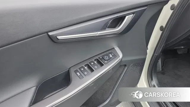 Kia EV6 2021 Жемчужный цвет из Кореи, фото 5