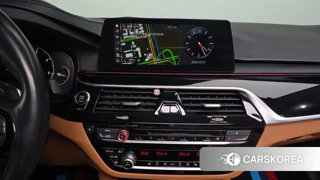 BMW 5 Series (G30) 2018 Белый из Кореи, фото 5