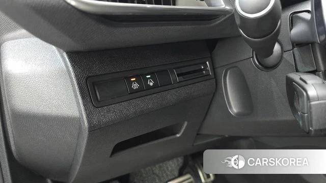 Peugeot 5008 second generation 2022 Белый из Кореи, фото 5
